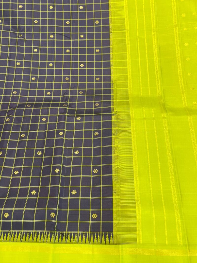 Pure Kanchipuram silk - Image 3